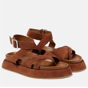 GIA/ RHW Rosie 41 Suede Sandal size 39